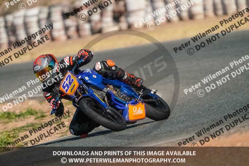 cadwell no limits trackday;cadwell park;cadwell park photographs;cadwell trackday photographs;enduro digital images;event digital images;eventdigitalimages;no limits trackdays;peter wileman photography;racing digital images;trackday digital images;trackday photos